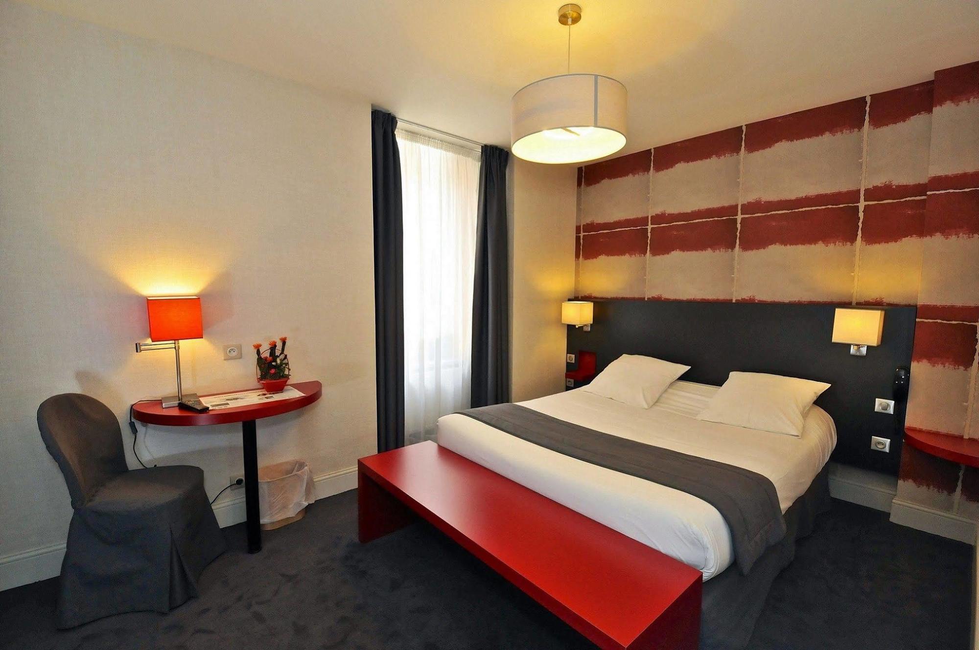Logis Hotel Le Central 바레즈 외부 사진